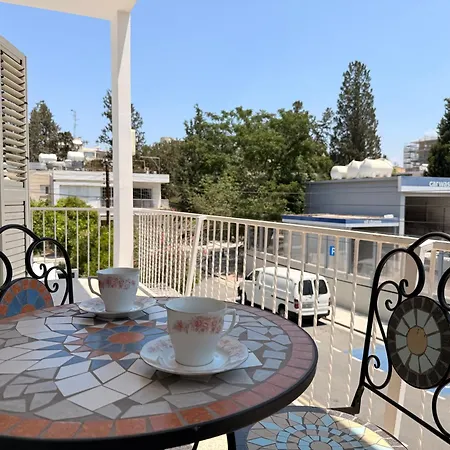 Door 3bdr Flat Centre Apartmán