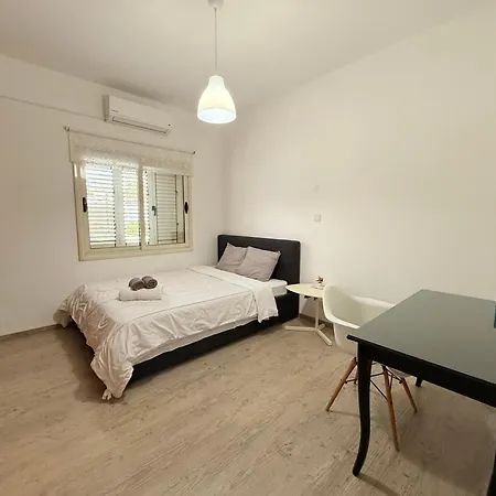 Apartmán Door 3bdr Flat Centre *