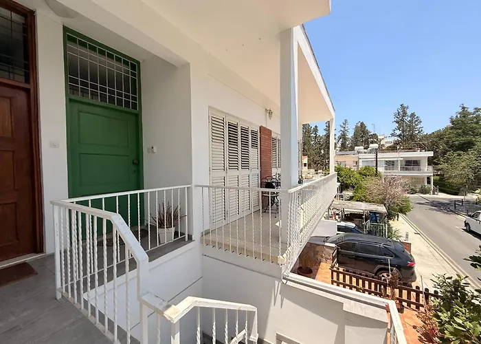 Apartmán Door 3bdr Flat Centre