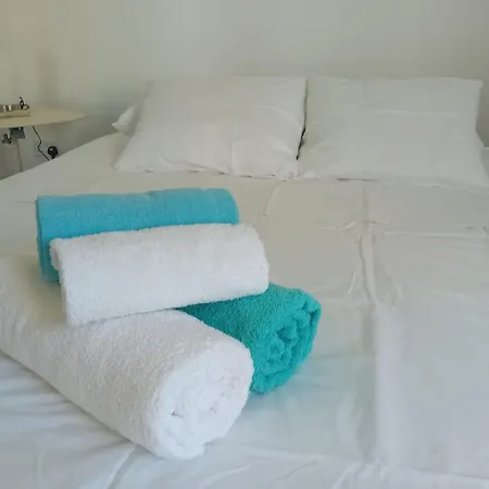 Upper House Centre Apartment *