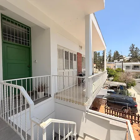 Apartmán Door 3bdr Flat Centre