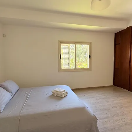 Apartment Door 3bdr Flat Centre *