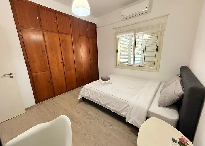 Door 3bdr Flat Centre Nicosie